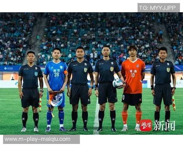 南京足球队灵活性争议引发热议球迷观点各异探讨战术调整与球队未来发展