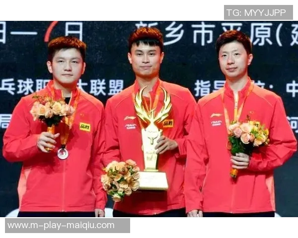 体育实时数据重庆足球队在世锦赛中的团队协作表现分析与点评